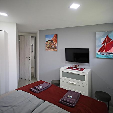 Muveszhaz Apartman Balatonfüred Buitenkant foto