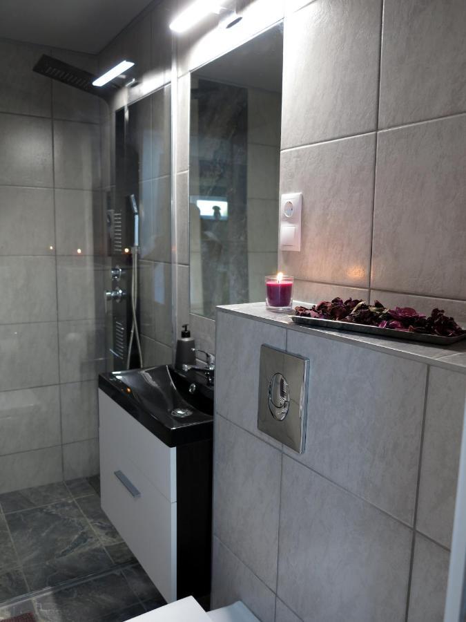 Muveszhaz Apartman Balatonfüred Buitenkant foto